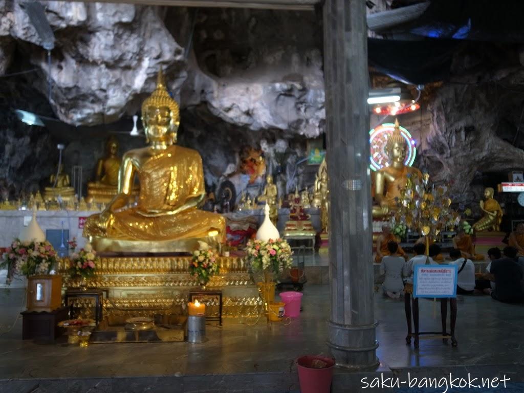 雨のクラビ旅行(5)～1,272段の石段の先にある絶景「タイガー洞窟寺」