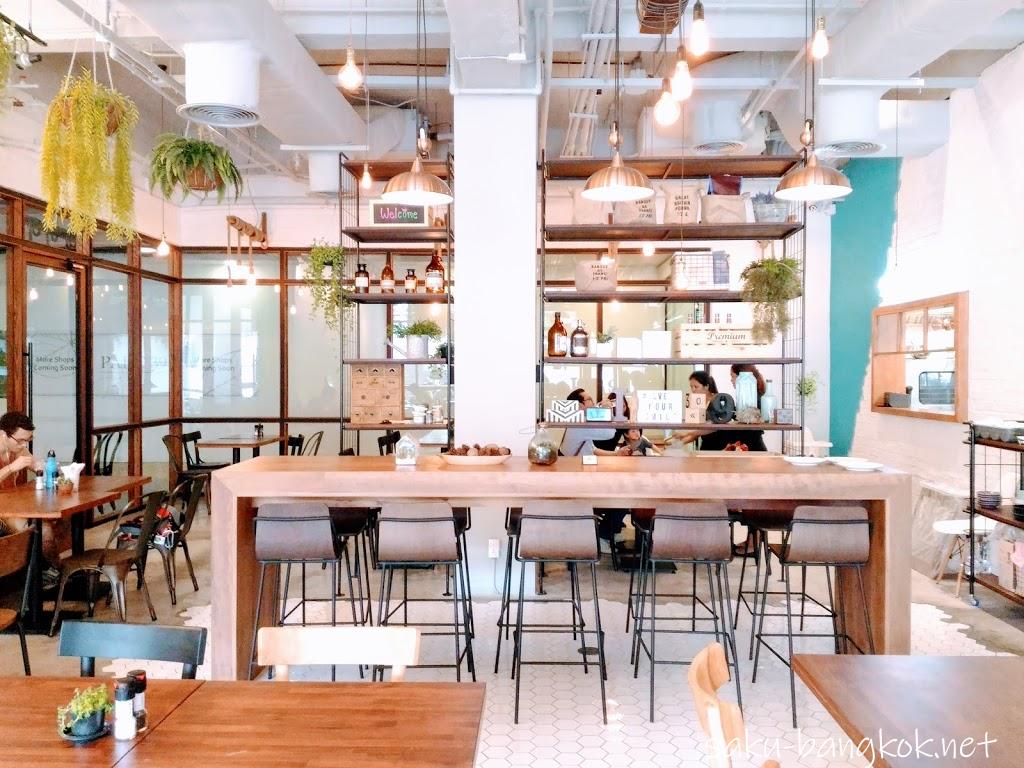 【Patissez(パティセッツ)】開放的なおしゃれカフェ@ Sukhumvit soi 39