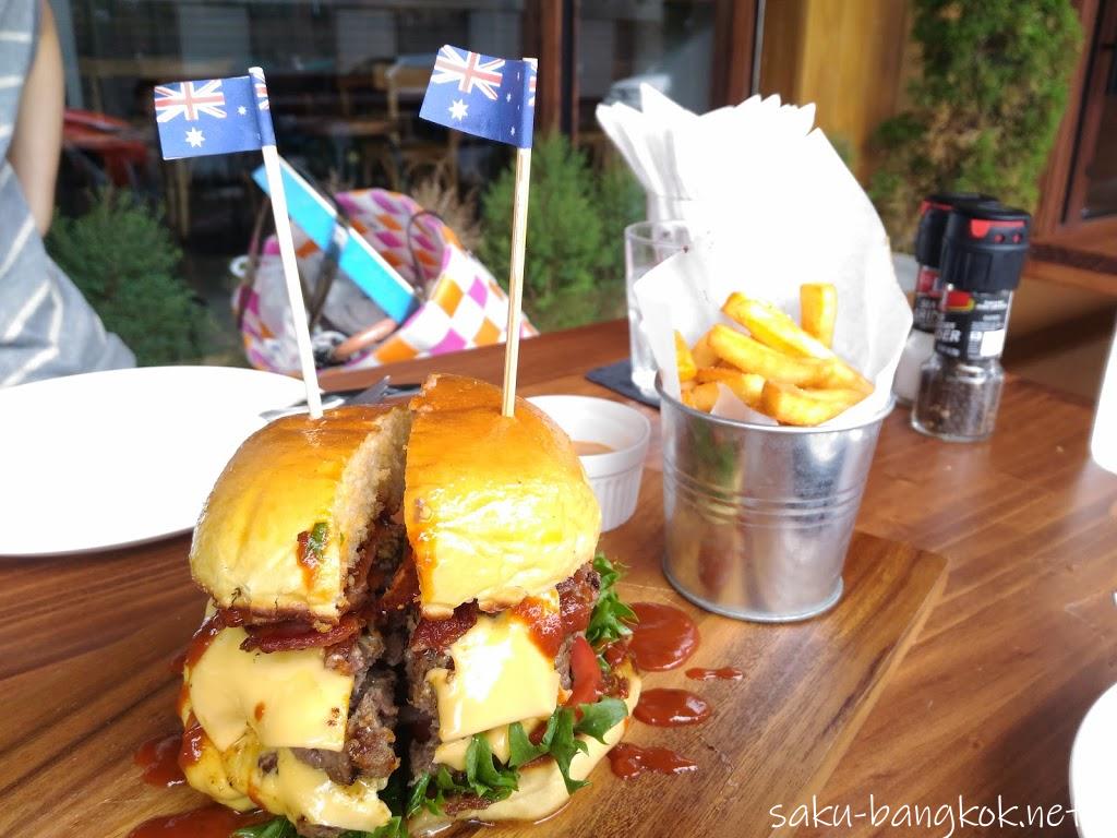 【Patissez(パティセッツ)】開放的なおしゃれカフェ@ Sukhumvit soi 39