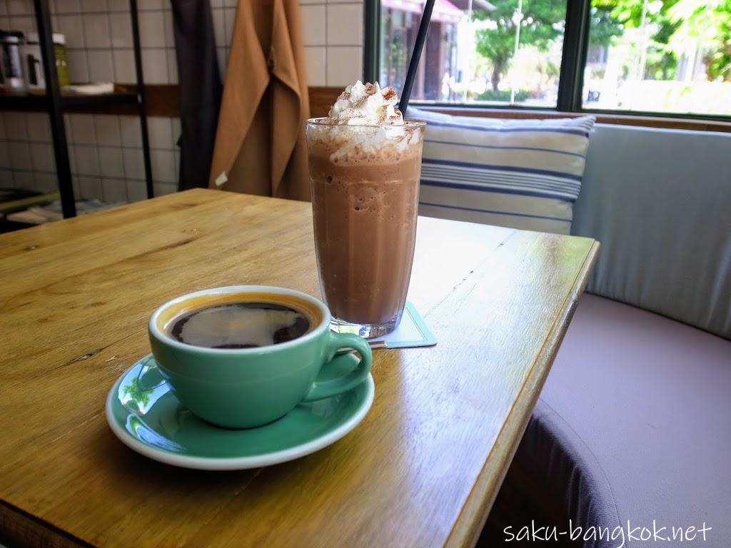 バンコクでパソコン作業にぴったりのカフェWonderwall The Kaffebar @Sukhumvit soi 26