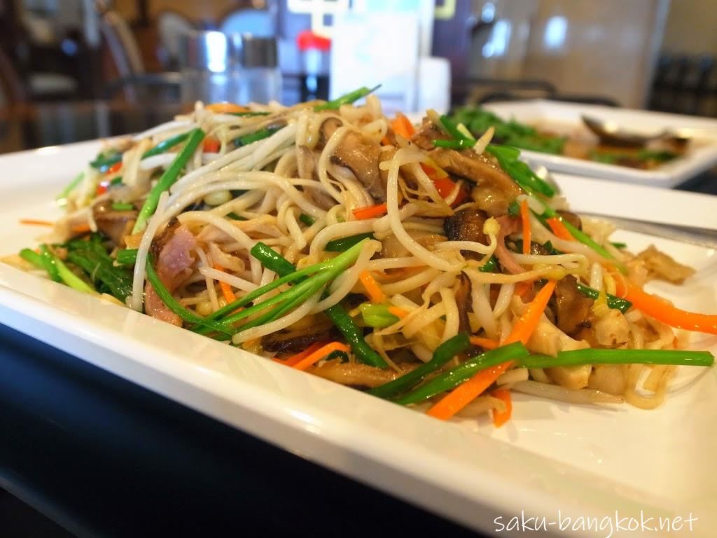 ゴールデントライアングル見学と雲南料理ランチ