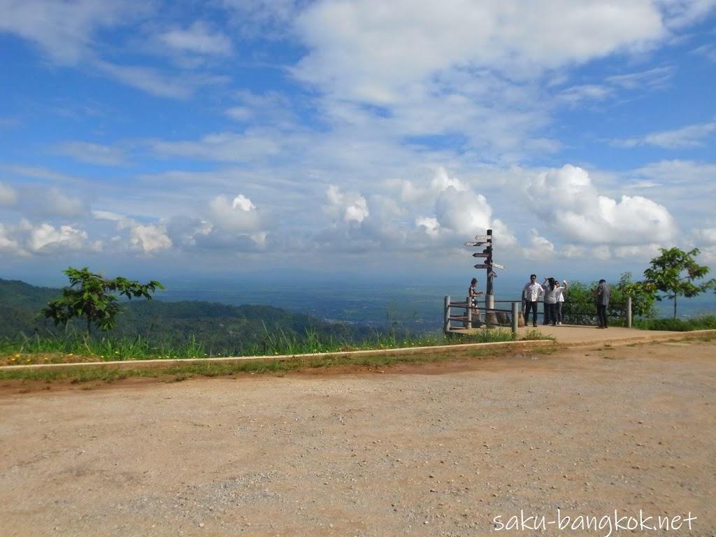 プミポン前国王のお母上が暮らした山の上の離宮ドイトゥンパレス