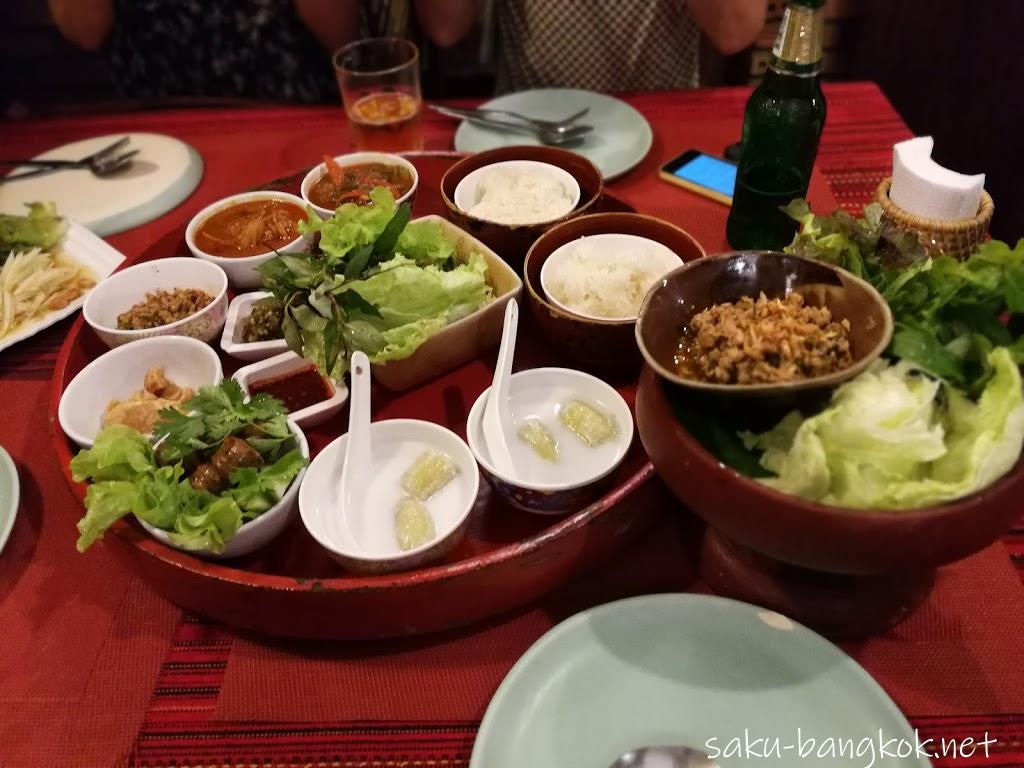 Huen Phen（フアンペン）は雰囲気の良い北タイ料理レストラン【チェンマイ旅行記2017