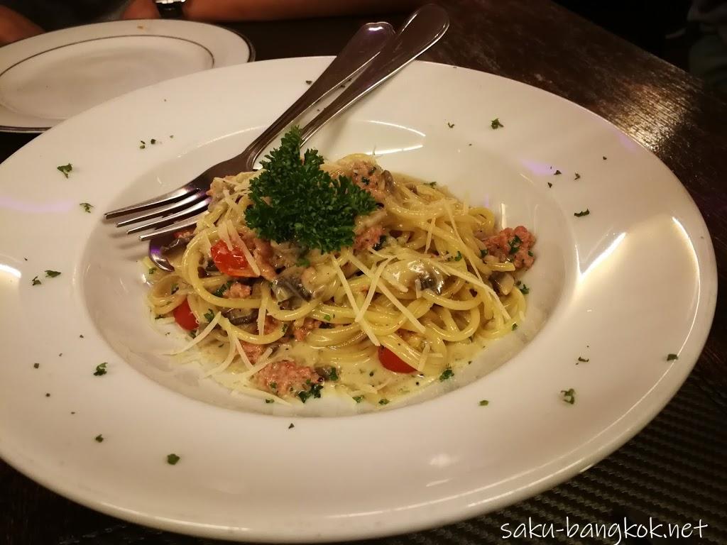 イタリアンソーセージのパスタ