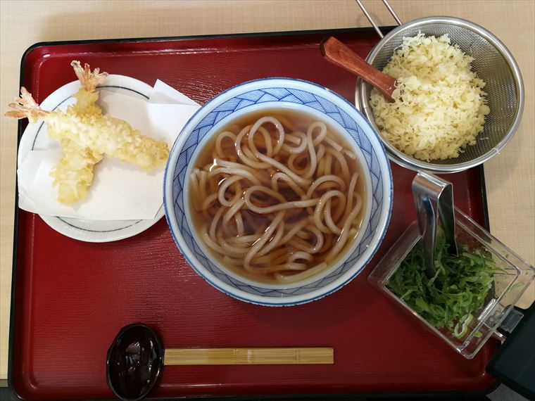 バンコクにあるウエストの海老天うどん