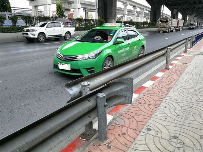 ドンムアン空港利用ガイド・ドンムアンの並ばずに乗れるタクシー乗り場