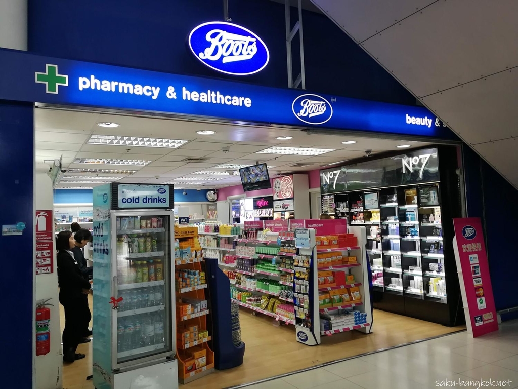 スワンナプーム国際空港チェックインカウンターのBoots