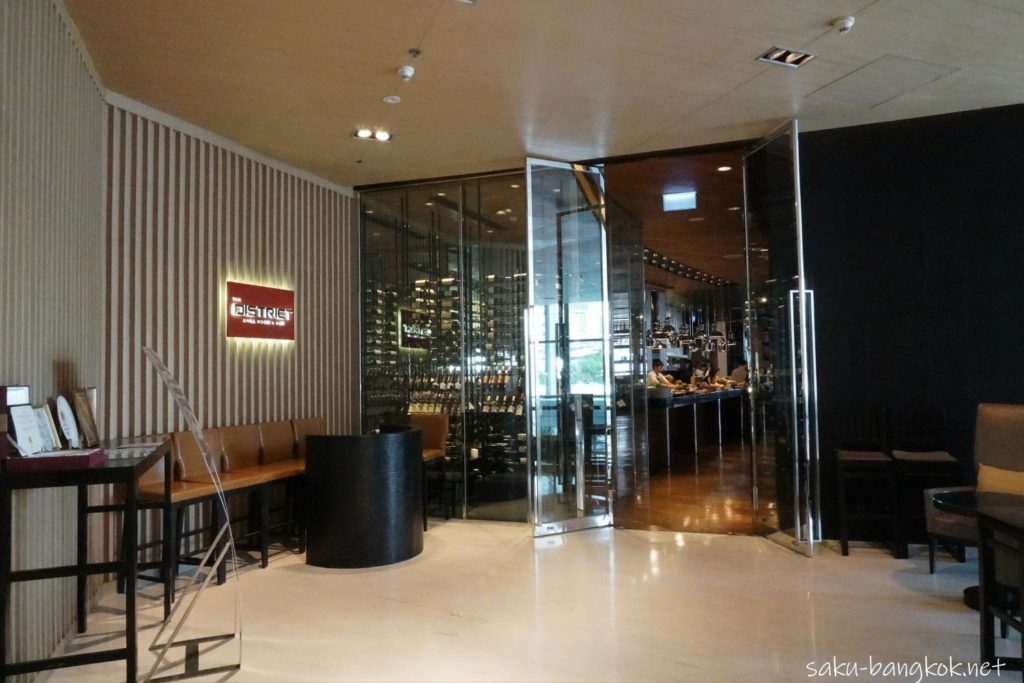 バンコク・マリオットホテル・スクンビット　Bangkok Marriott Hotel Sukhumvit内　The District の入り口