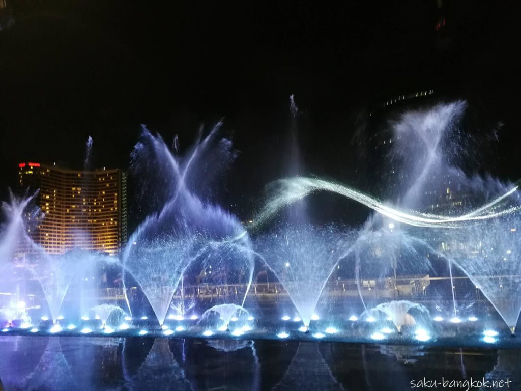 アイコンサイアム（ICONSIAM）の噴水ショー