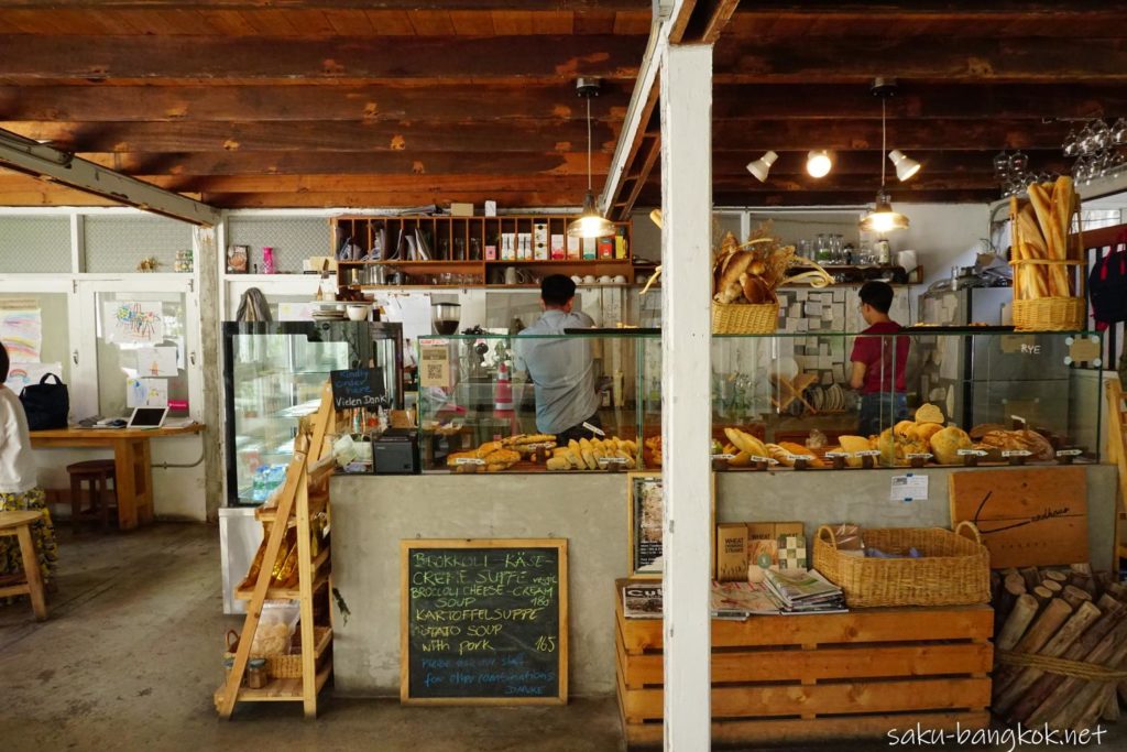 バンコク・アーリーのベーカリーカフェLandhaus Bakery