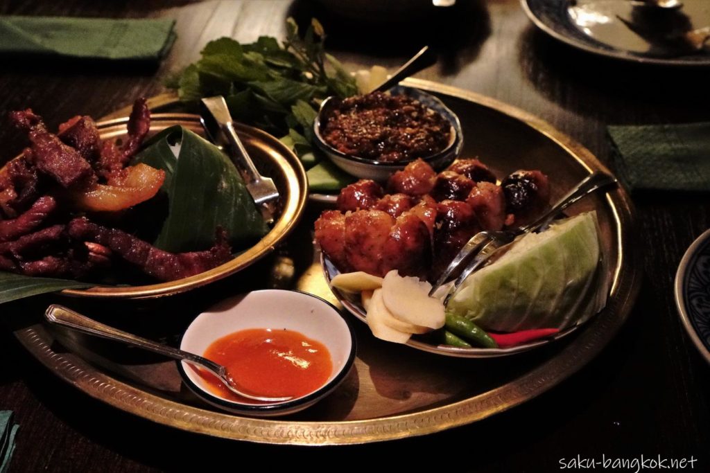豪華列車のようなタイ料理レストラン【Burapa Eastern Thai Cuisine & Bar】が素敵だった！