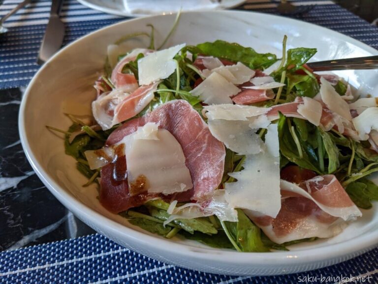 【PESTO Pasta and Espresso Osteria】パスタが美味しいオンヌットのイタリアン｜サクのバンコク生活日記