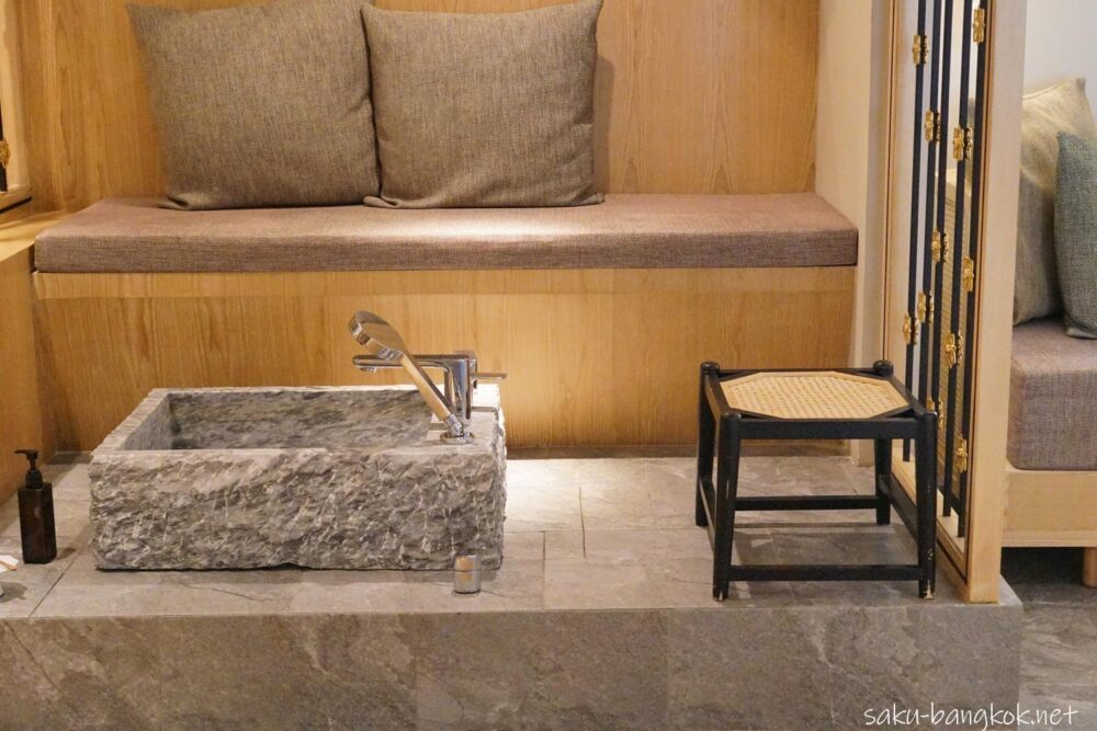 【DIORA Luxe Sukhumvit】BTSアソーク駅近ラグジュアリーな街スパで肩こり解消！［PR］